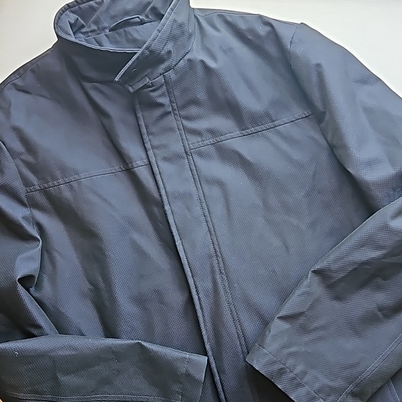 Jos. A. Bank Other - Jos A Bank Deep Navy Travel Tech Overcoat 40 Regular